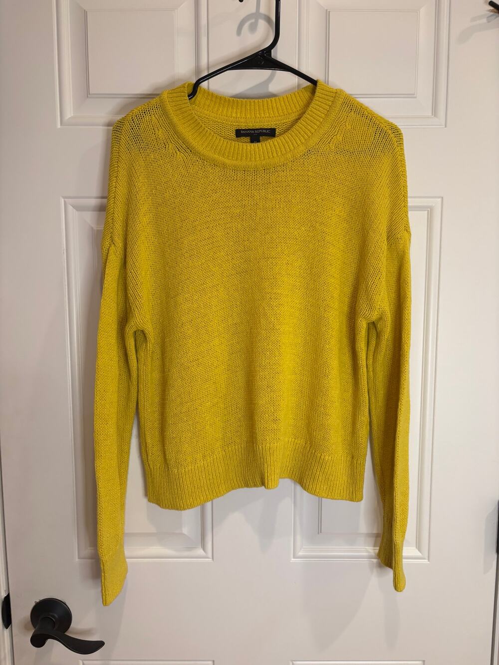 Banana Republic Yellow Open-Knit Crewneck Sweater – Medium